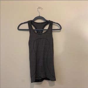 Lululemon swift tech tank size 4
